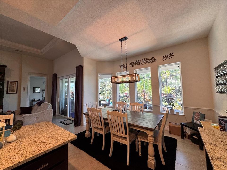 En Venta: $679,900 (3 camas, 3 baños, 1839 Pies cuadrados)