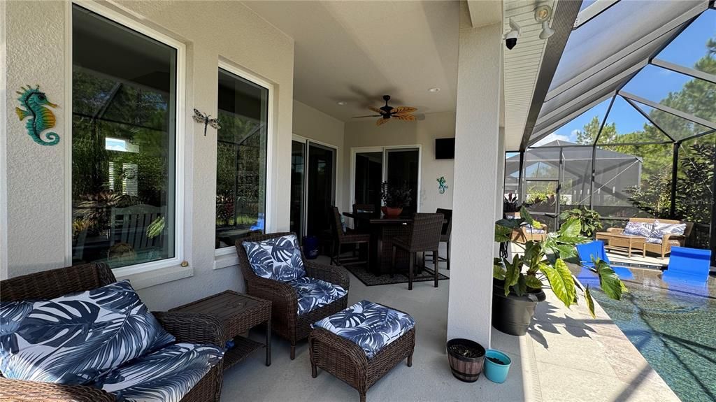 En Venta: $679,900 (3 camas, 3 baños, 1839 Pies cuadrados)