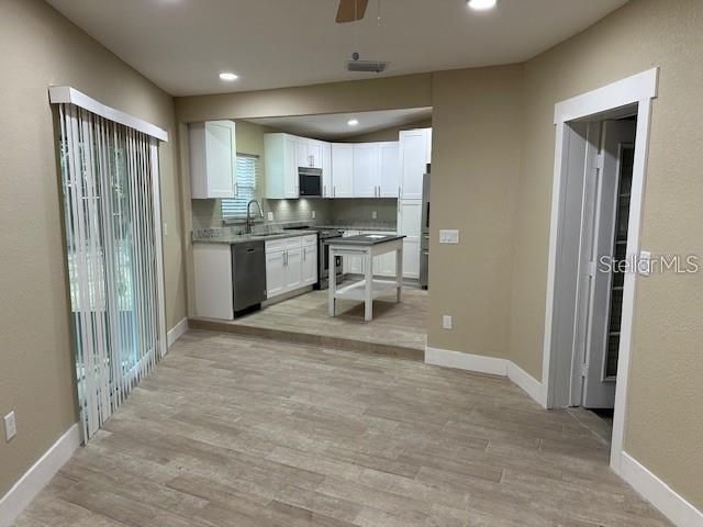 For Sale: $469,900 (2 beds, 1 baths, 1188 Square Feet)