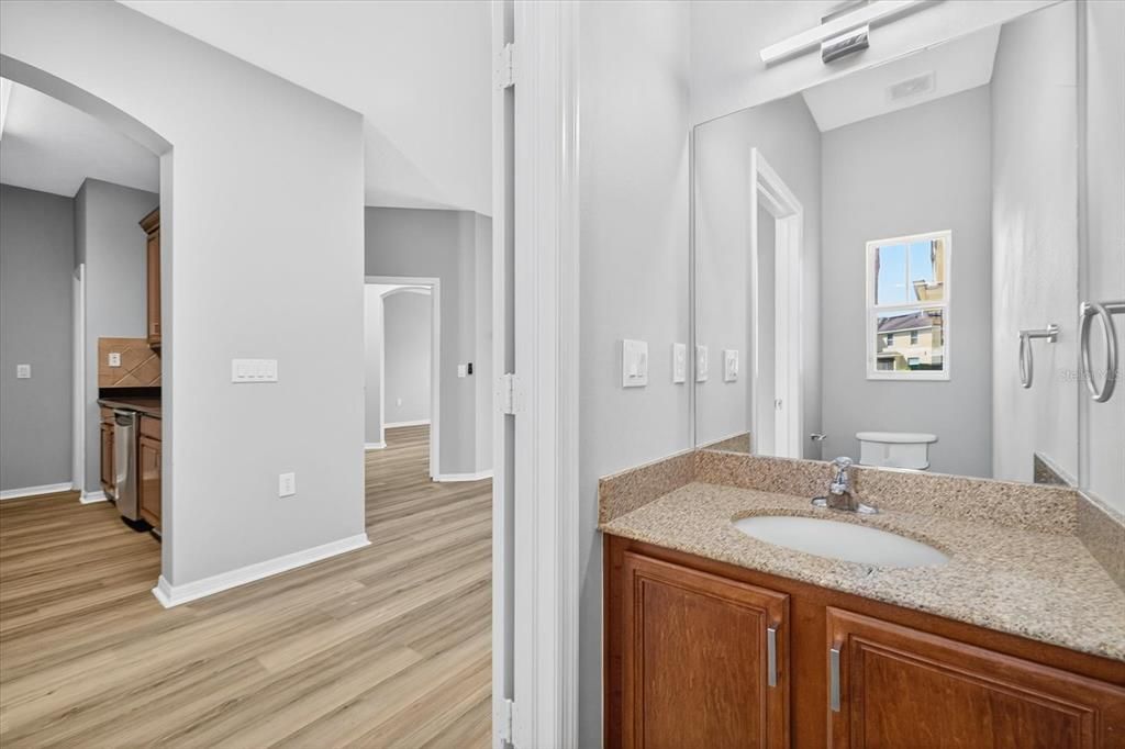 Active With Contract: $1,900 (3 beds, 2 baths, 1772 Square Feet)