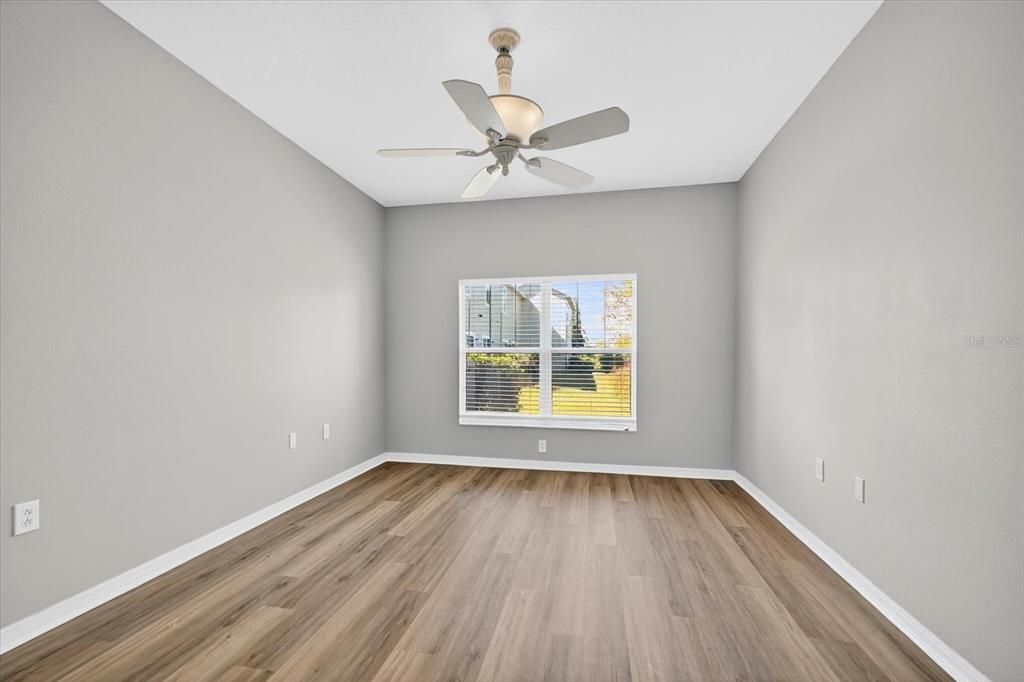 Active With Contract: $1,900 (3 beds, 2 baths, 1772 Square Feet)