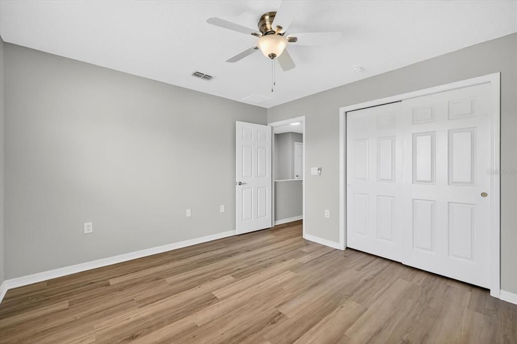 Active With Contract: $1,900 (3 beds, 2 baths, 1772 Square Feet)