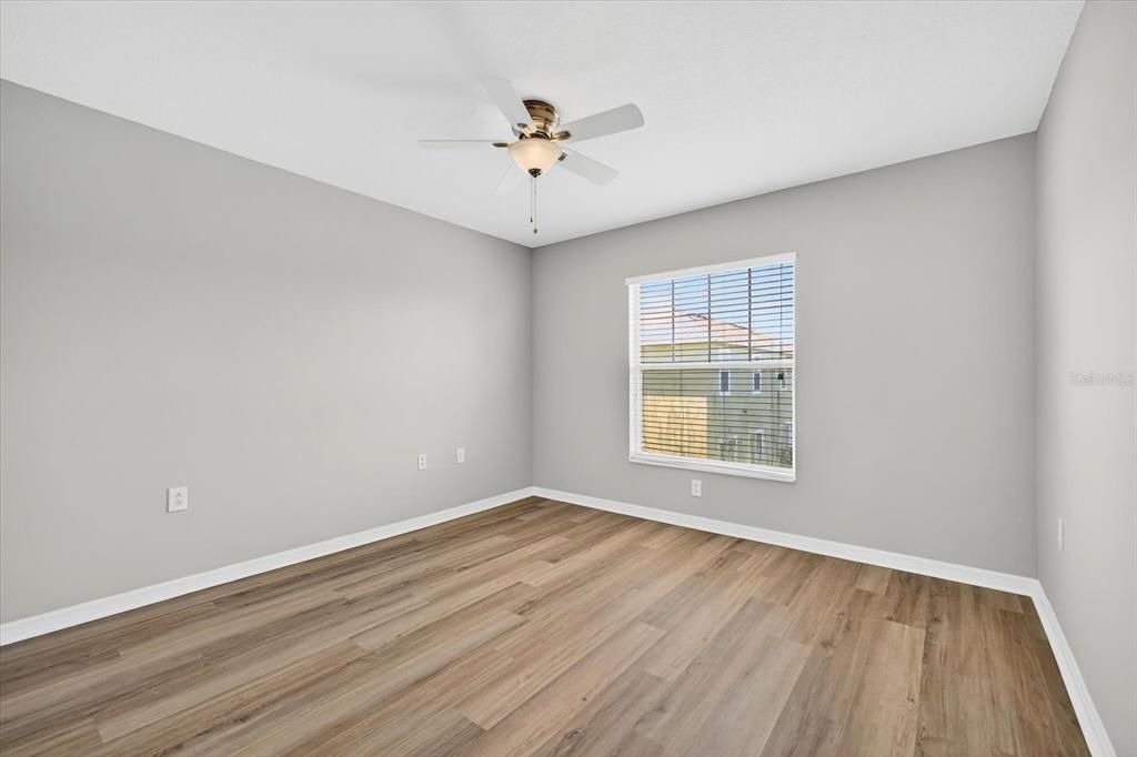 Active With Contract: $1,900 (3 beds, 2 baths, 1772 Square Feet)