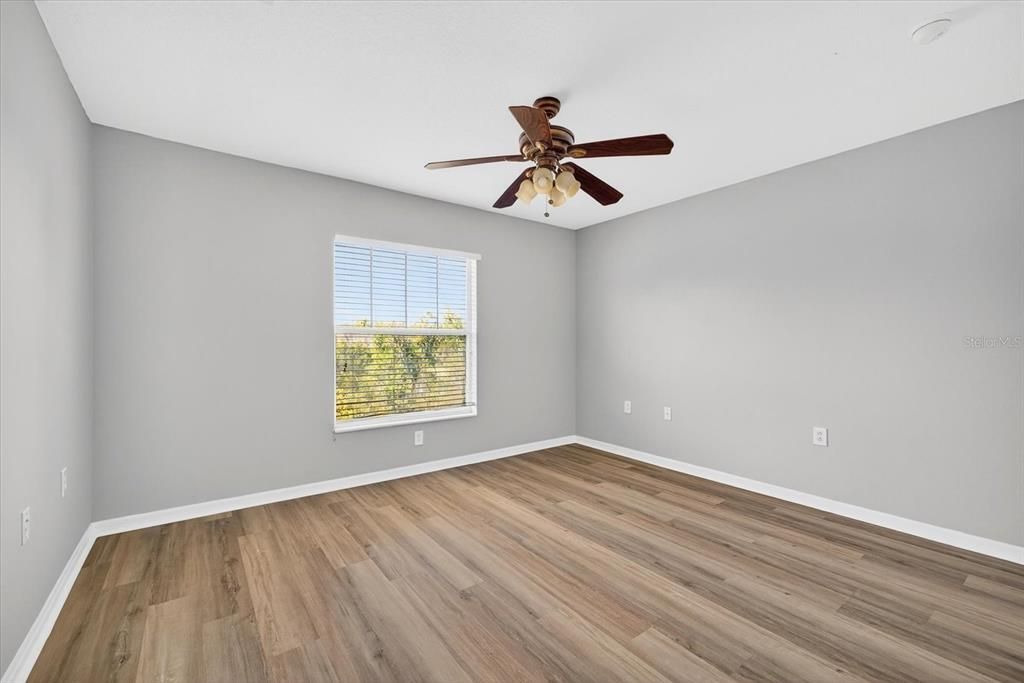 Active With Contract: $1,900 (3 beds, 2 baths, 1772 Square Feet)