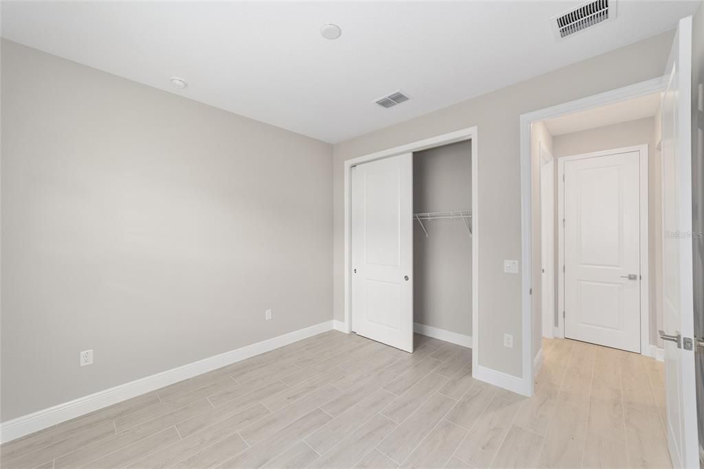 待售: $372,000 (2 贝兹, 2 浴室, 2019 平方英尺)