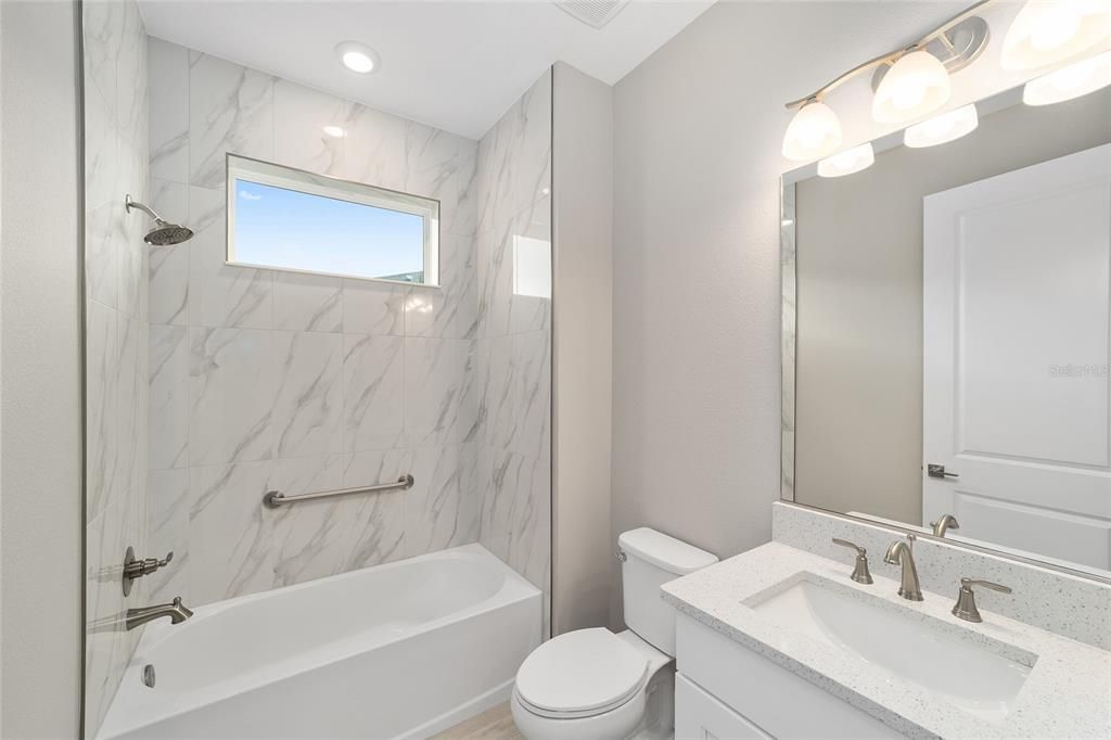 待售: $372,000 (2 贝兹, 2 浴室, 2019 平方英尺)