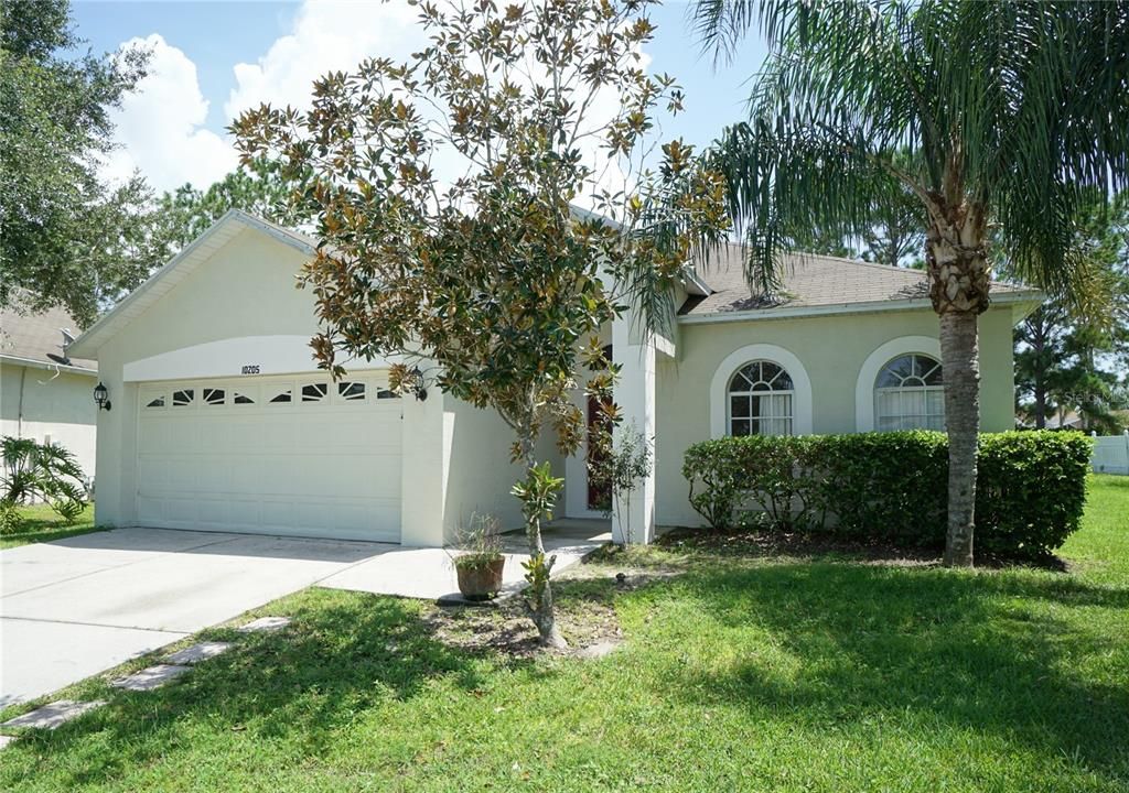 Недавно арендовано: $1,995 (4 спален, 3 ванн, 2350 Квадратных фут)