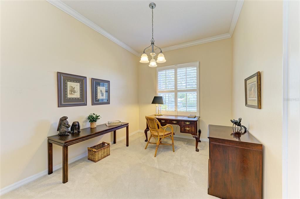 For Sale: $585,000 (4 beds, 2 baths, 2186 Square Feet)