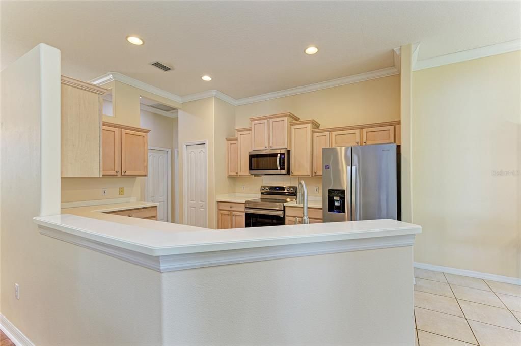 For Sale: $585,000 (4 beds, 2 baths, 2186 Square Feet)