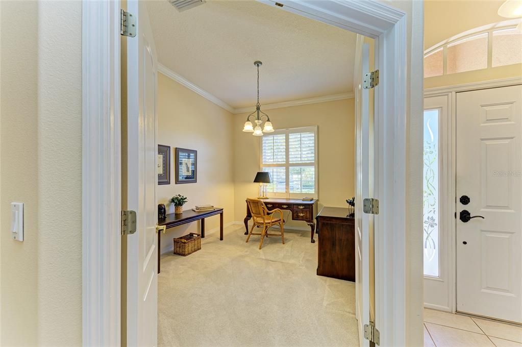 For Sale: $585,000 (4 beds, 2 baths, 2186 Square Feet)