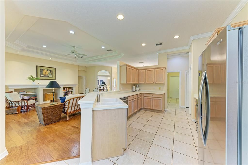 For Sale: $585,000 (4 beds, 2 baths, 2186 Square Feet)