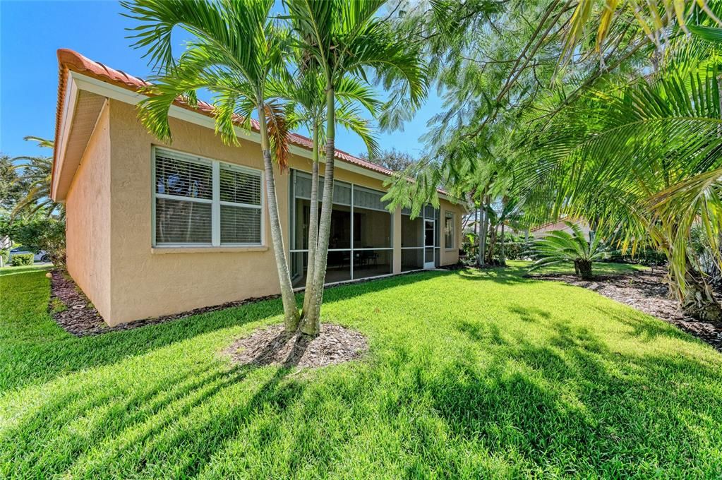 For Sale: $585,000 (4 beds, 2 baths, 2186 Square Feet)