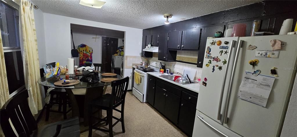 For Sale: $359,000 (4 beds, 0 baths, 1944 Square Feet)