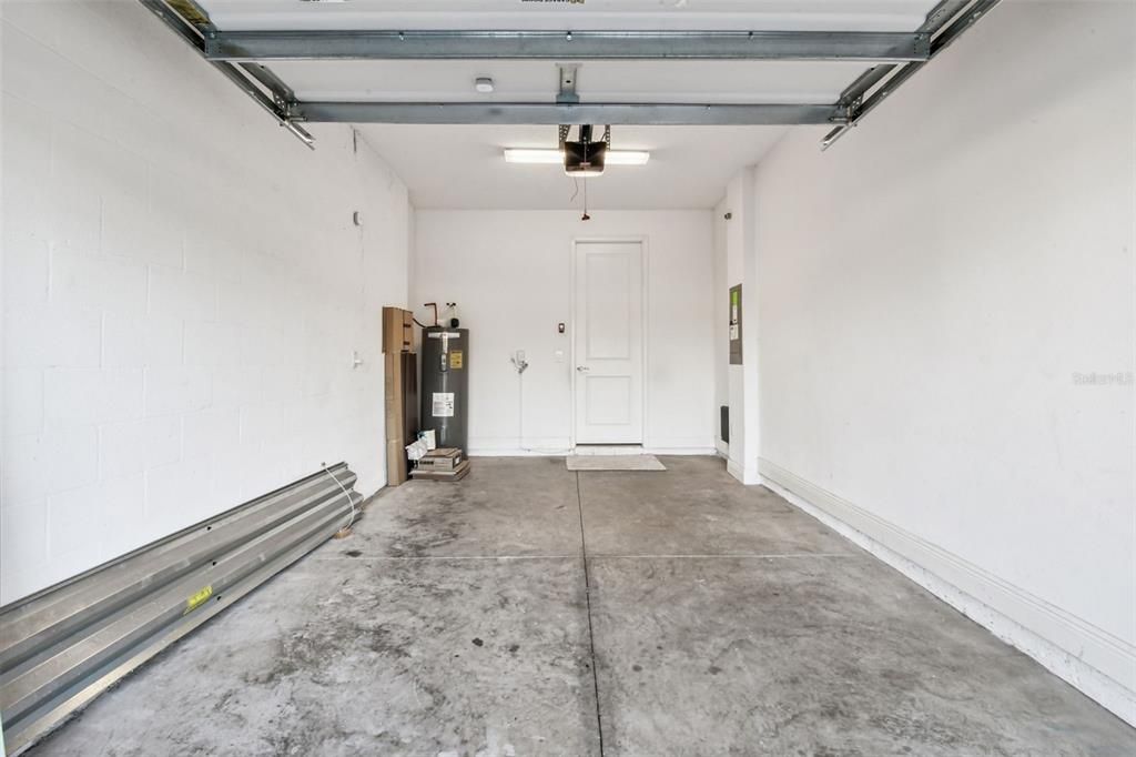 For Sale: $345,000 (3 beds, 2 baths, 1716 Square Feet)