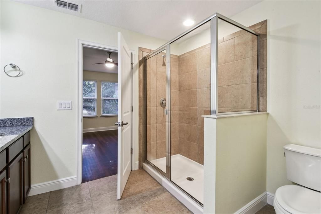 For Sale: $345,000 (3 beds, 2 baths, 1716 Square Feet)