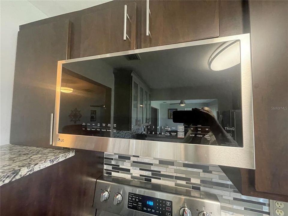 For Rent: $1,895 (2 beds, 2 baths, 1055 Square Feet)