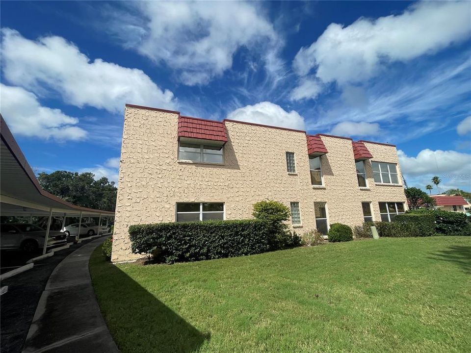 For Rent: $1,895 (2 beds, 2 baths, 1055 Square Feet)