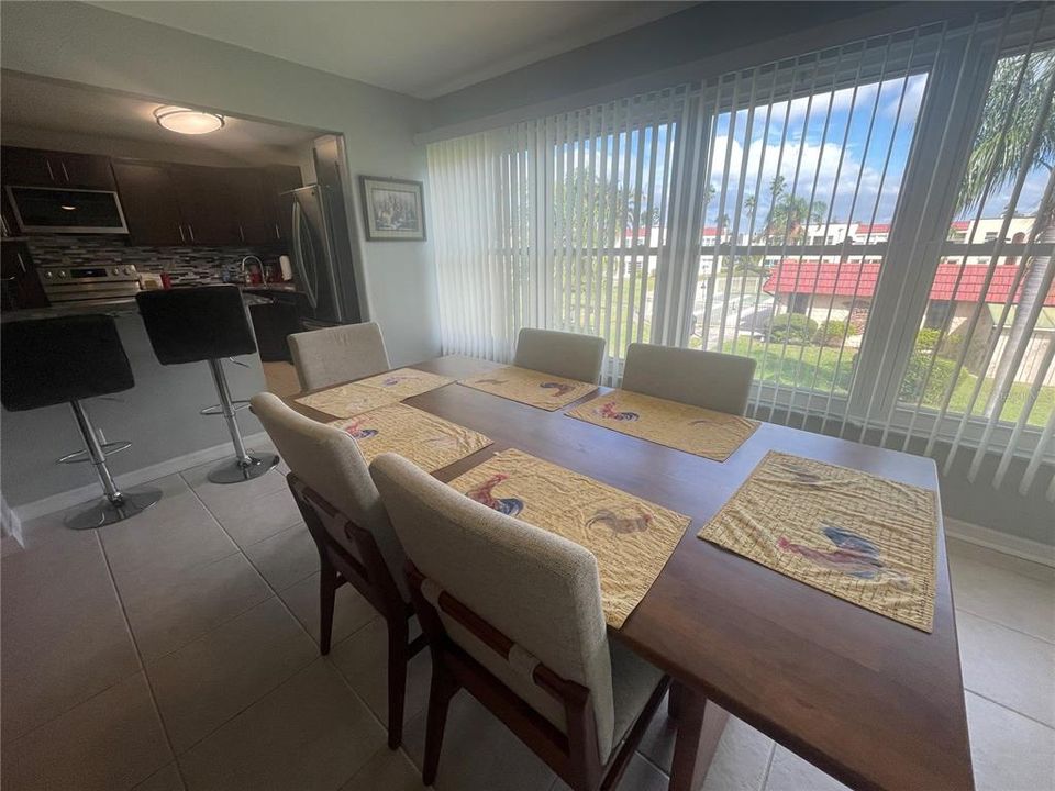 For Rent: $1,895 (2 beds, 2 baths, 1055 Square Feet)