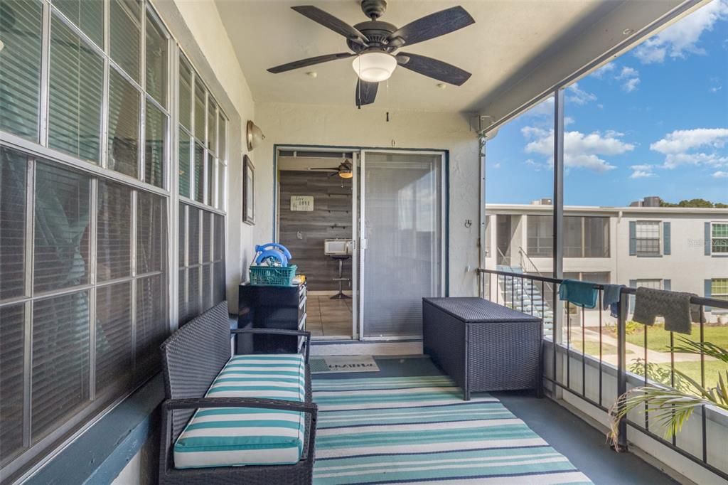 For Sale: $170,000 (2 beds, 2 baths, 970 Square Feet)