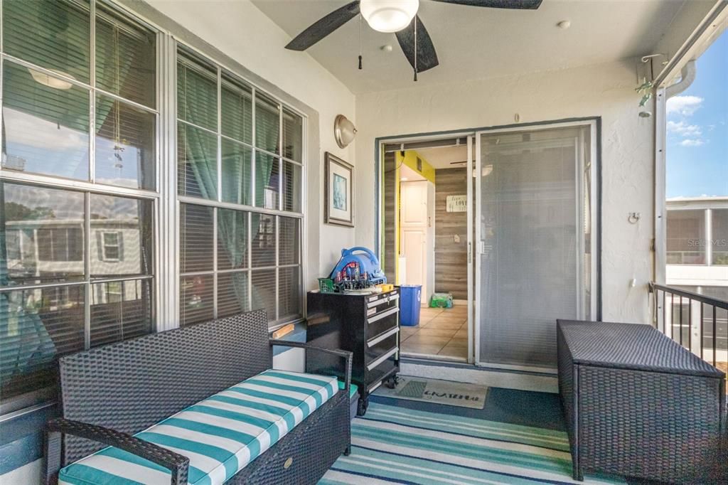 For Sale: $170,000 (2 beds, 2 baths, 970 Square Feet)