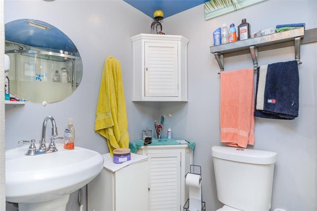 For Sale: $170,000 (2 beds, 2 baths, 970 Square Feet)