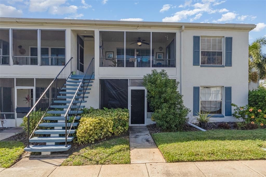 For Sale: $170,000 (2 beds, 2 baths, 970 Square Feet)