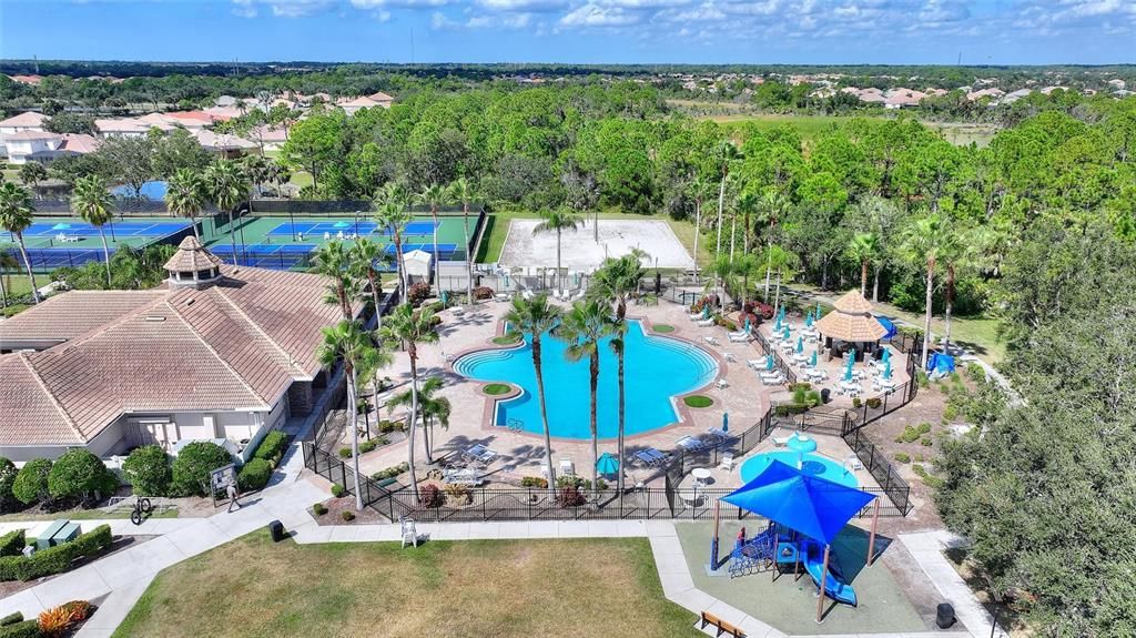 For Sale: $499,000 (4 beds, 3 baths, 2930 Square Feet)