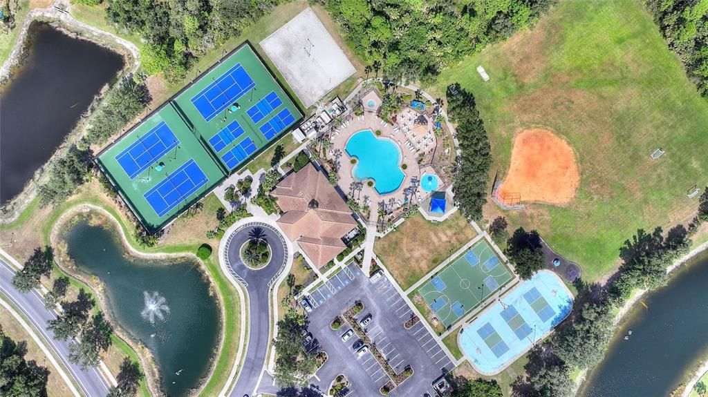 For Sale: $499,000 (4 beds, 3 baths, 2930 Square Feet)