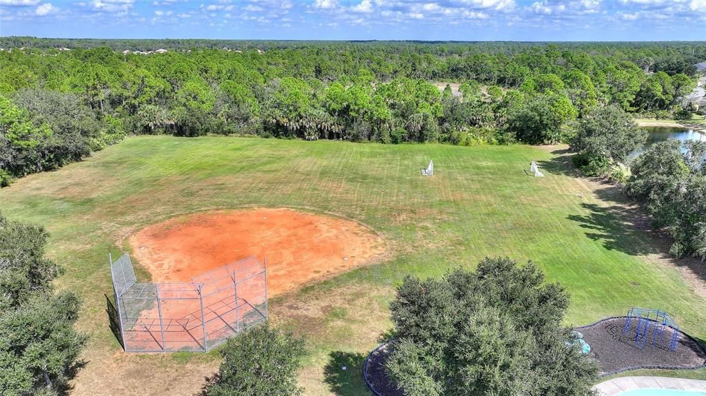 For Sale: $499,000 (4 beds, 3 baths, 2930 Square Feet)