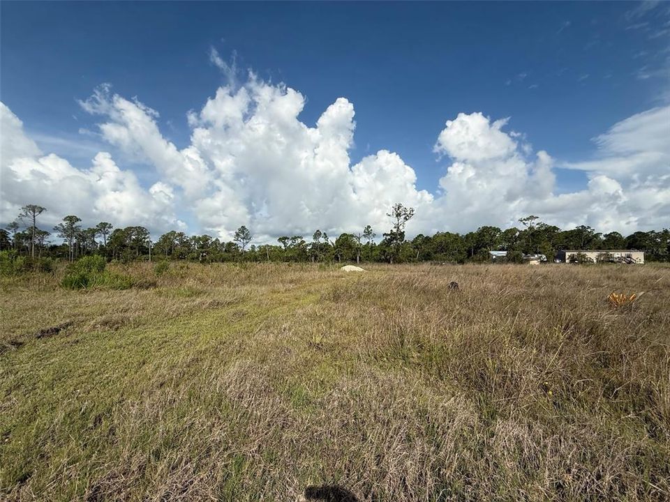 На продажу: $145,900 (2.50 acres)