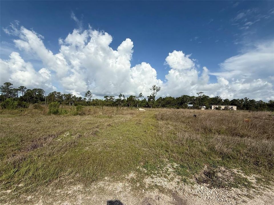 На продажу: $145,900 (2.50 acres)