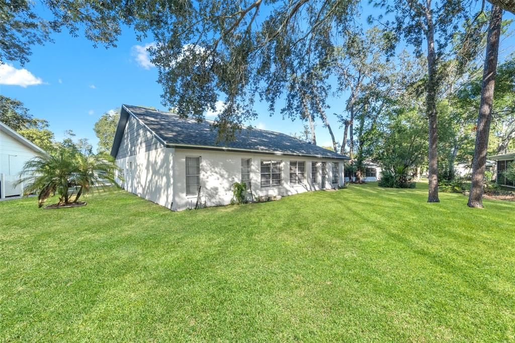 Под контрактом: $239,000 (2 спален, 2 ванн, 1674 Квадратных фут)