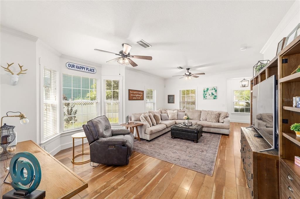 En Venta: $519,999 (3 camas, 2 baños, 1892 Pies cuadrados)