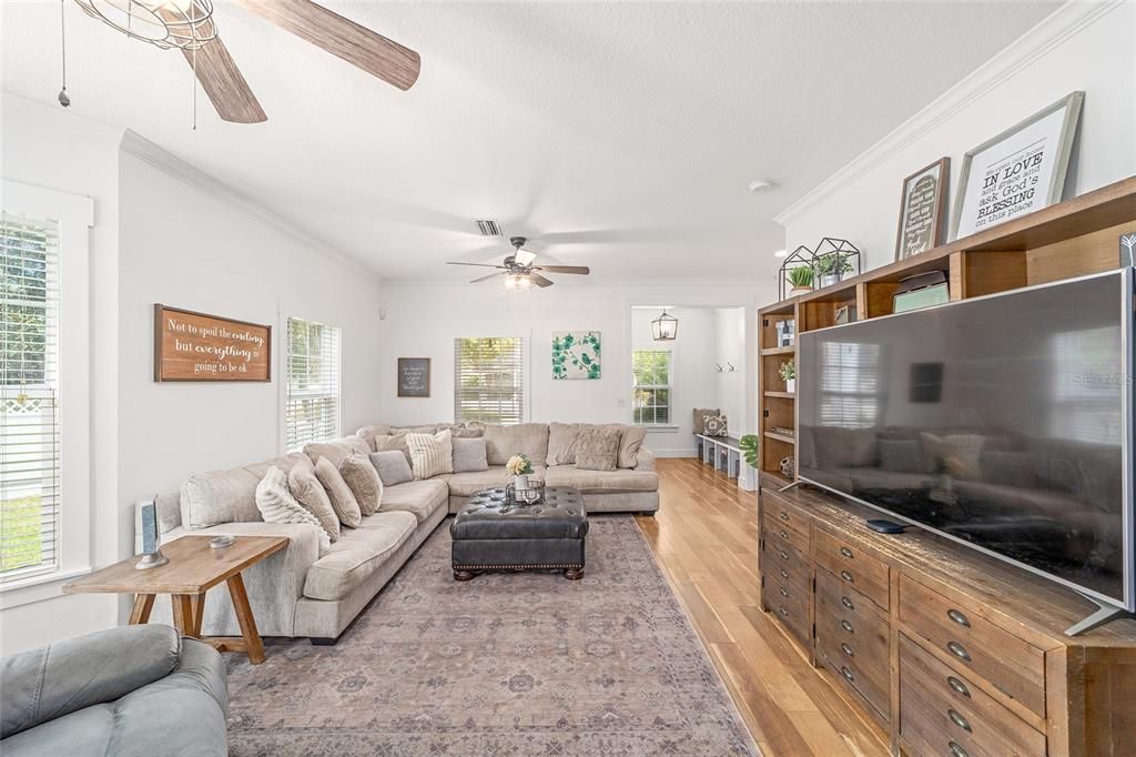 En Venta: $519,999 (3 camas, 2 baños, 1892 Pies cuadrados)