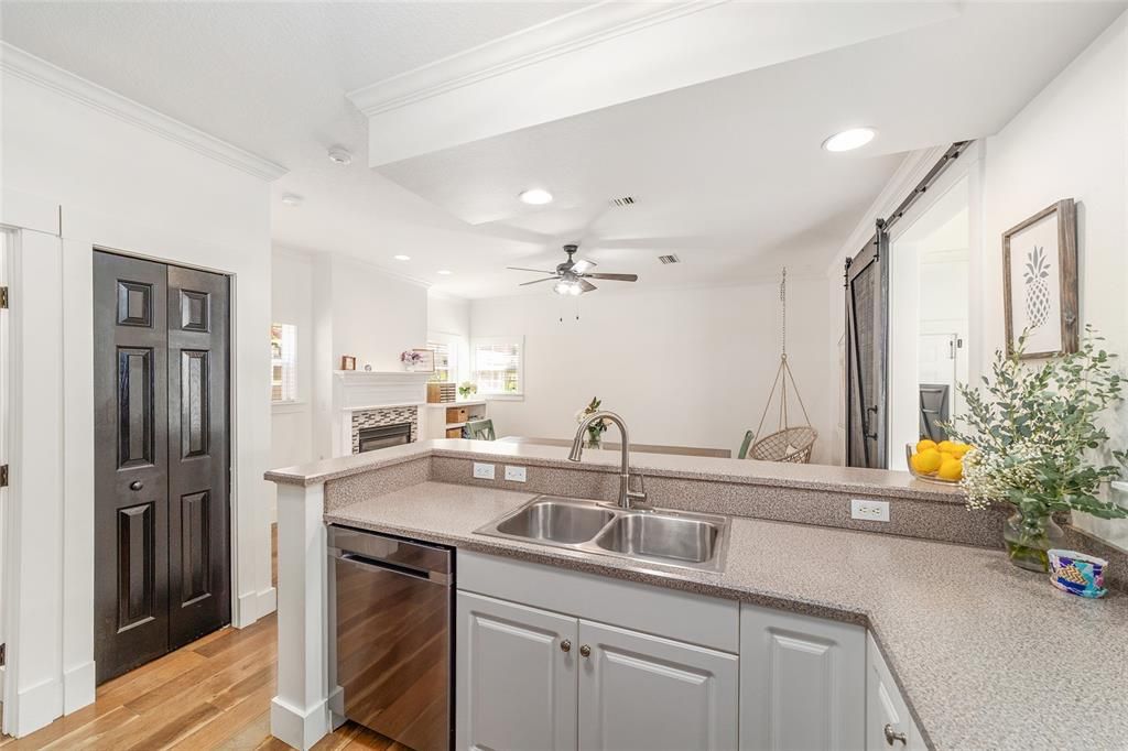 En Venta: $519,999 (3 camas, 2 baños, 1892 Pies cuadrados)