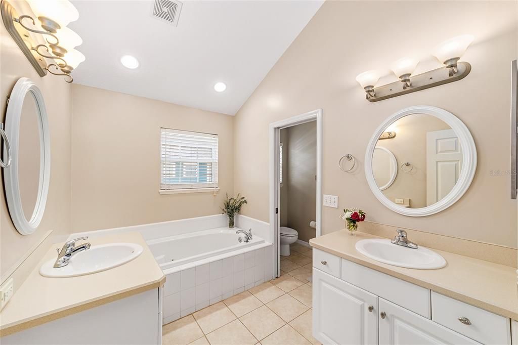 En Venta: $519,999 (3 camas, 2 baños, 1892 Pies cuadrados)