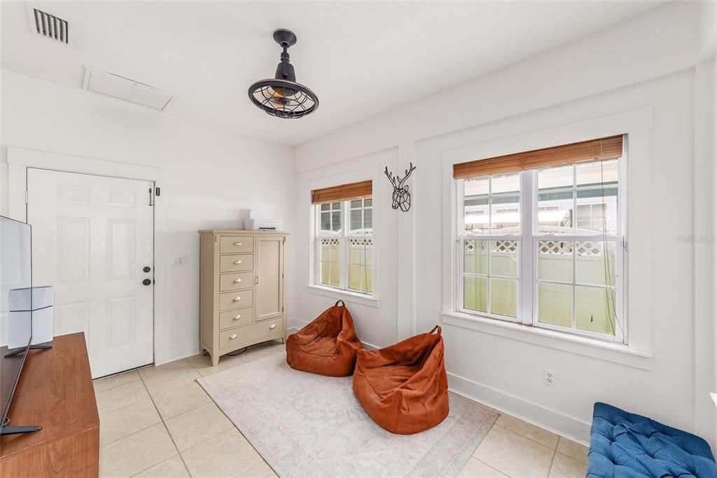 En Venta: $519,999 (3 camas, 2 baños, 1892 Pies cuadrados)