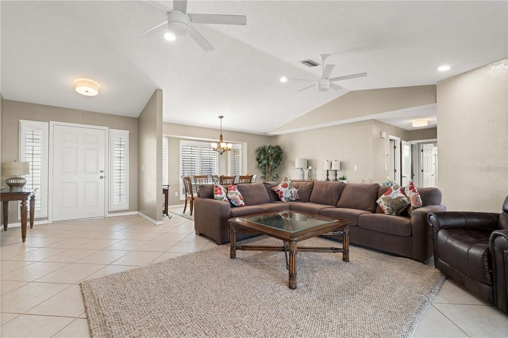 待售: $539,000 (3 贝兹, 2 浴室, 2063 平方英尺)