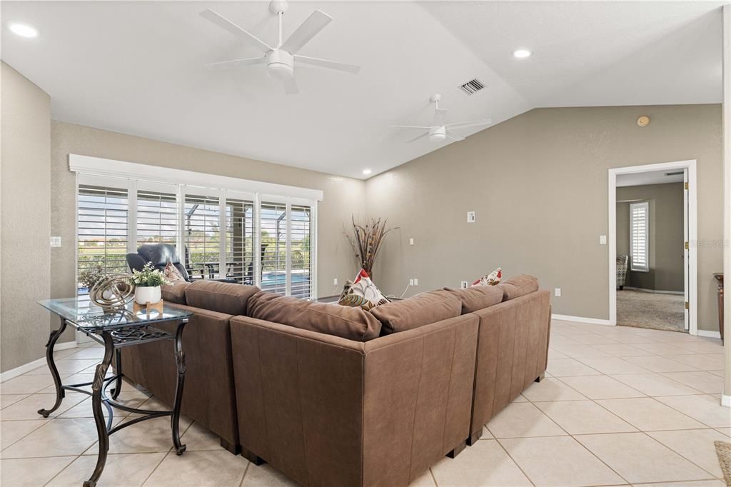 待售: $539,000 (3 贝兹, 2 浴室, 2063 平方英尺)