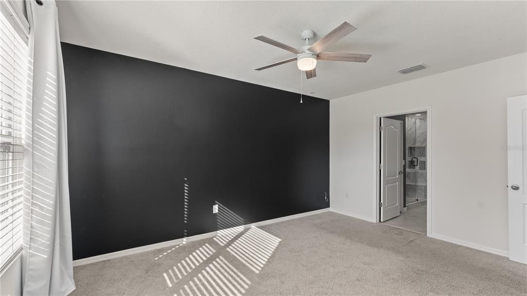 For Rent: $2,700 (5 beds, 3 baths, 2841 Square Feet)