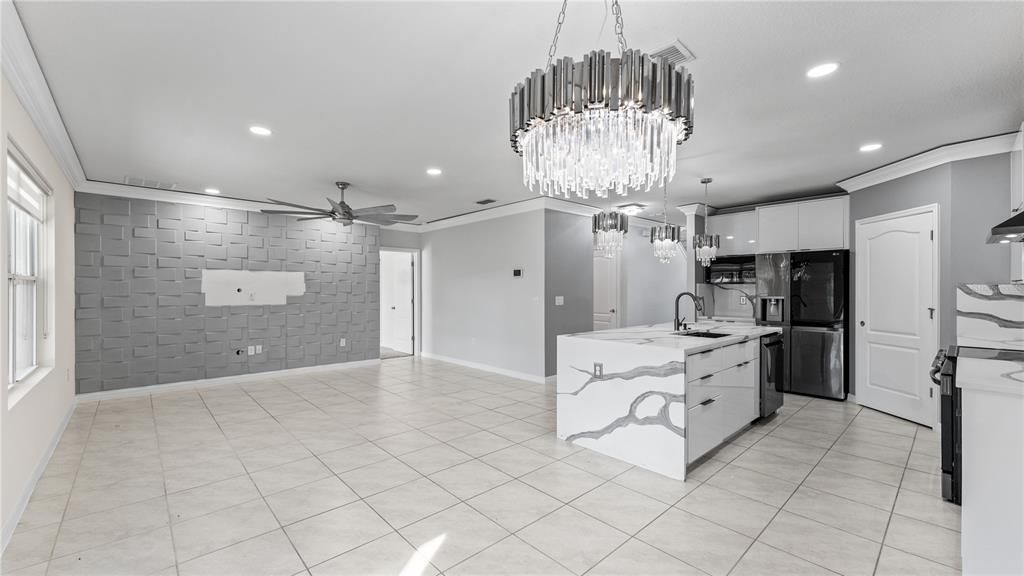 For Rent: $2,700 (5 beds, 3 baths, 2841 Square Feet)