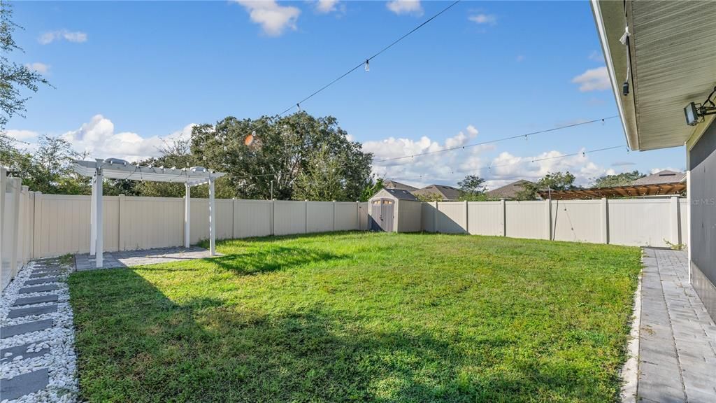 For Rent: $2,700 (5 beds, 3 baths, 2841 Square Feet)