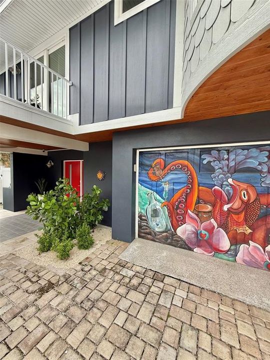 For Sale: $3,895,000 (3 beds, 3 baths, 2263 Square Feet)