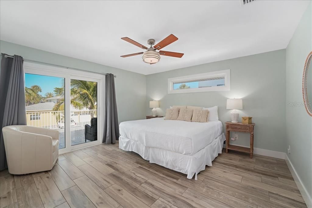 For Sale: $3,895,000 (3 beds, 3 baths, 2263 Square Feet)