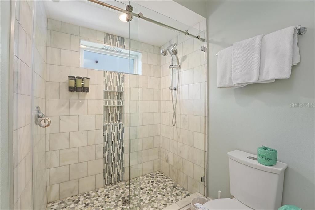 For Sale: $3,895,000 (3 beds, 3 baths, 2263 Square Feet)