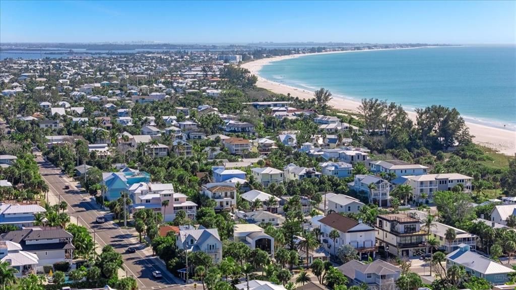 For Sale: $3,895,000 (3 beds, 3 baths, 2263 Square Feet)