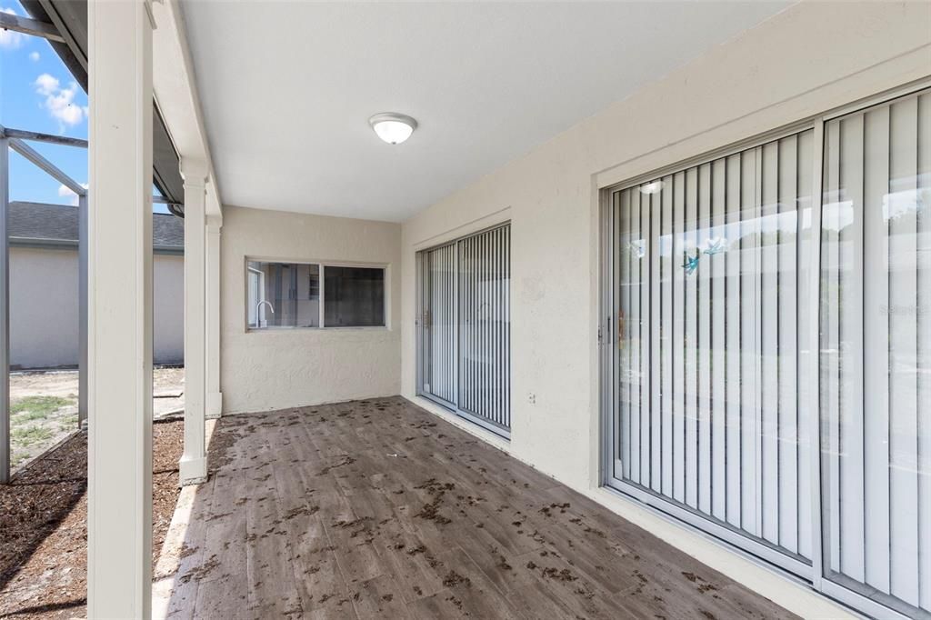 For Sale: $290,000 (3 beds, 2 baths, 1771 Square Feet)