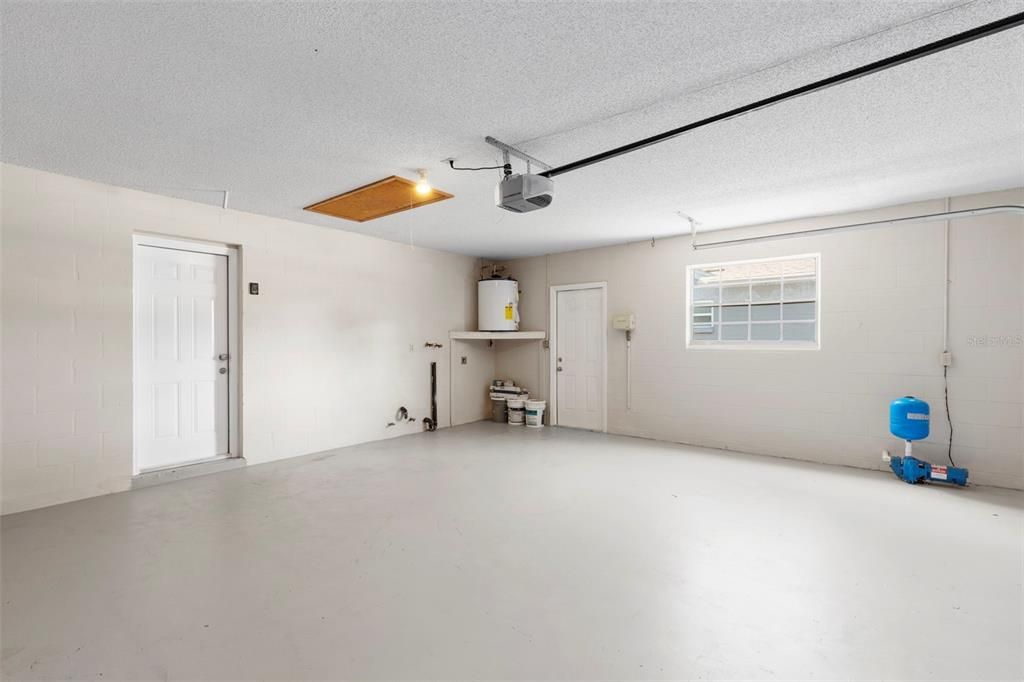 For Sale: $290,000 (3 beds, 2 baths, 1771 Square Feet)