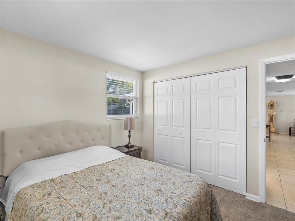 Active With Contract: $215,000 (3 beds, 1 baths, 1044 Square Feet)