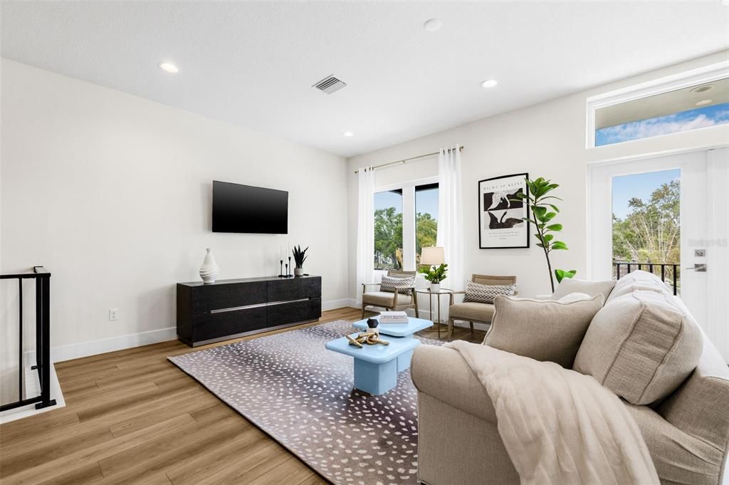 For Sale: $829,000 (4 beds, 3 baths, 1976 Square Feet)